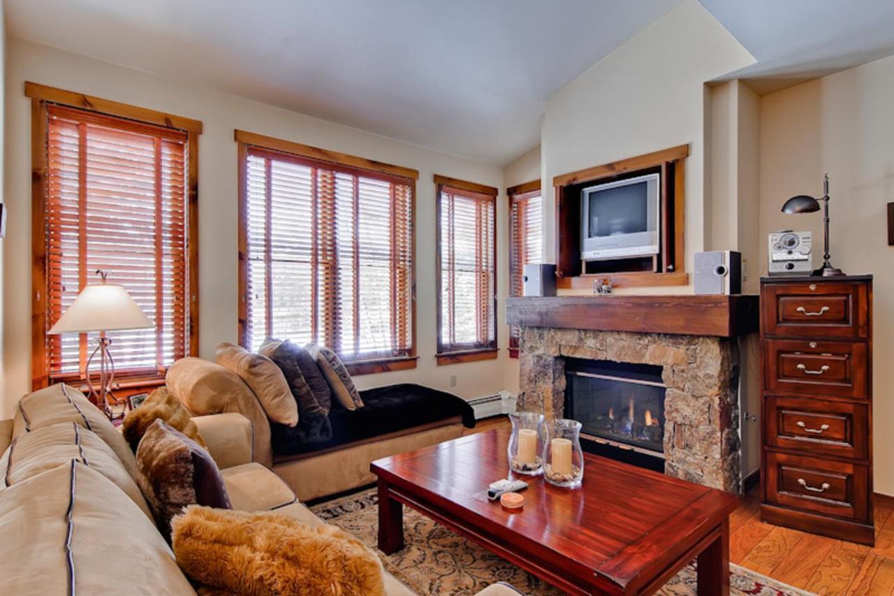 Main Street Junction Villa Breckenridge Room photo
