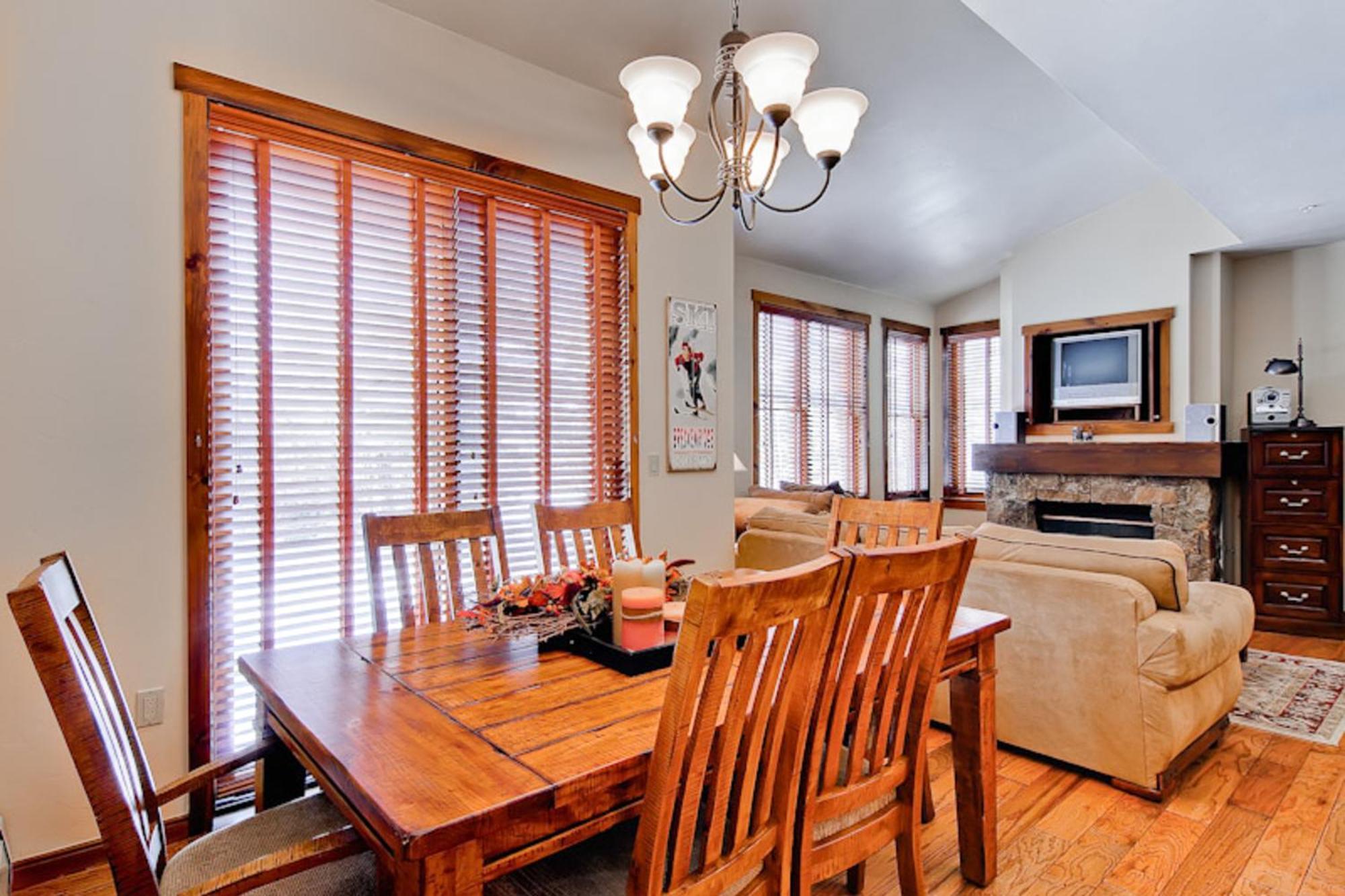 Main Street Junction Villa Breckenridge Room photo